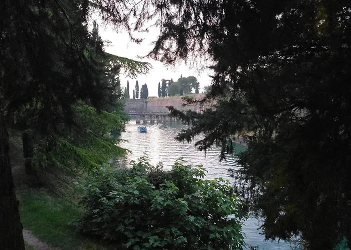 Le Vele Πανσιόν Πεσκιέρα ντελ Γκάρντα